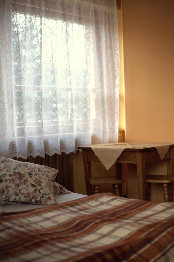 Pokoje Goscinne U Landy Poronin Esterno foto