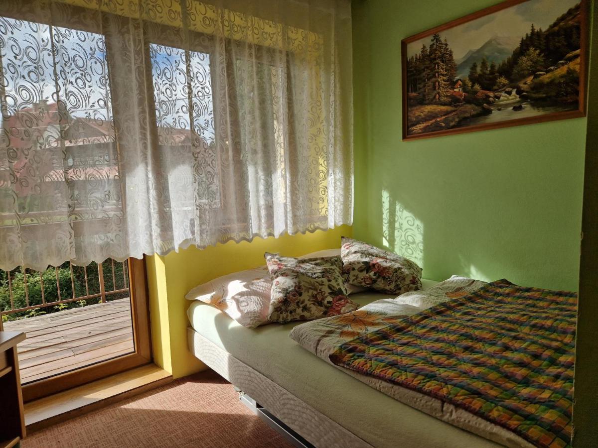 Pokoje Goscinne U Landy Poronin Esterno foto