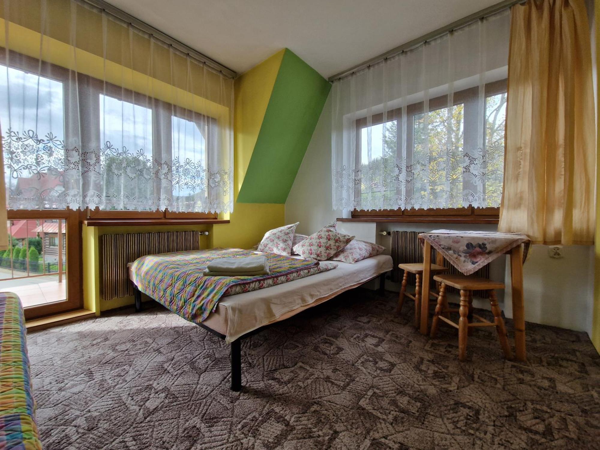 Pokoje Goscinne U Landy Poronin Esterno foto