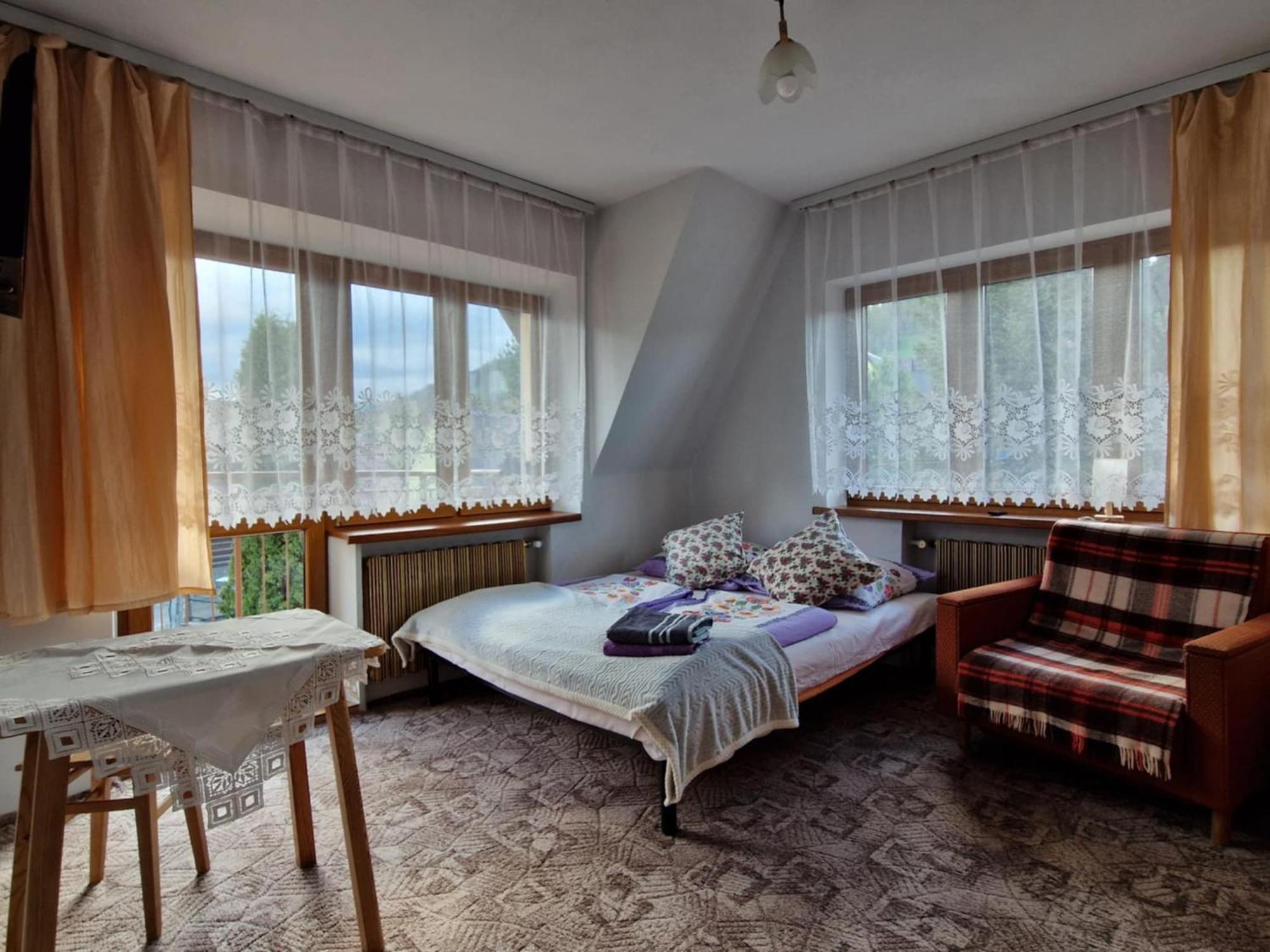 Pokoje Goscinne U Landy Poronin Esterno foto