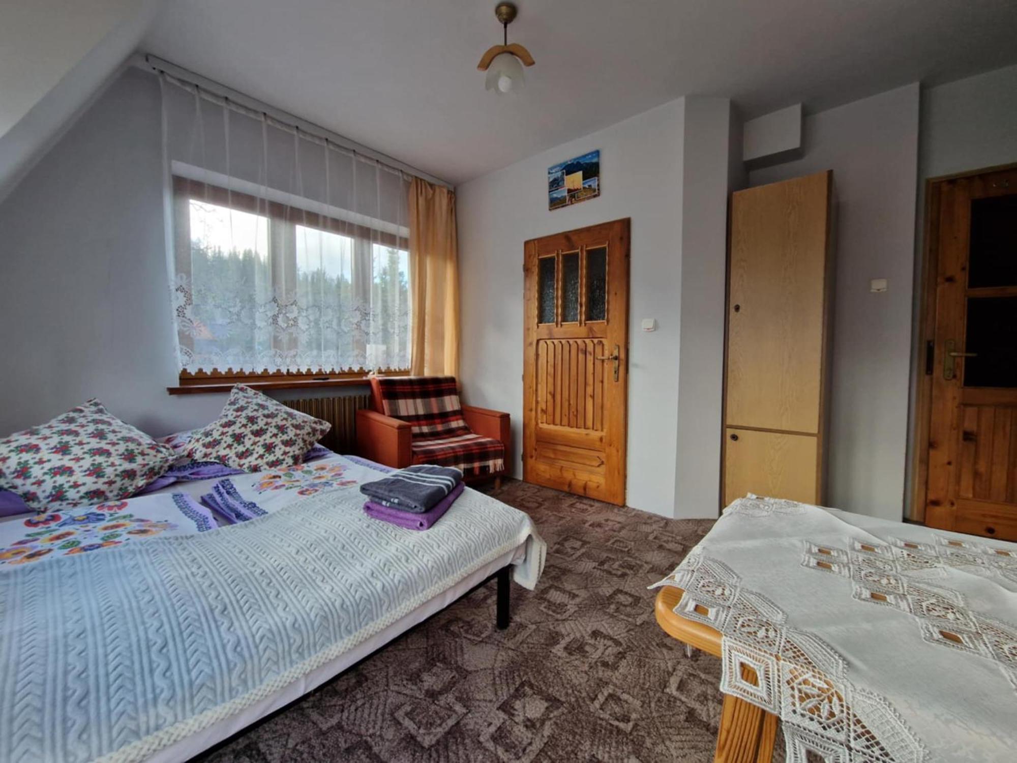 Pokoje Goscinne U Landy Poronin Esterno foto